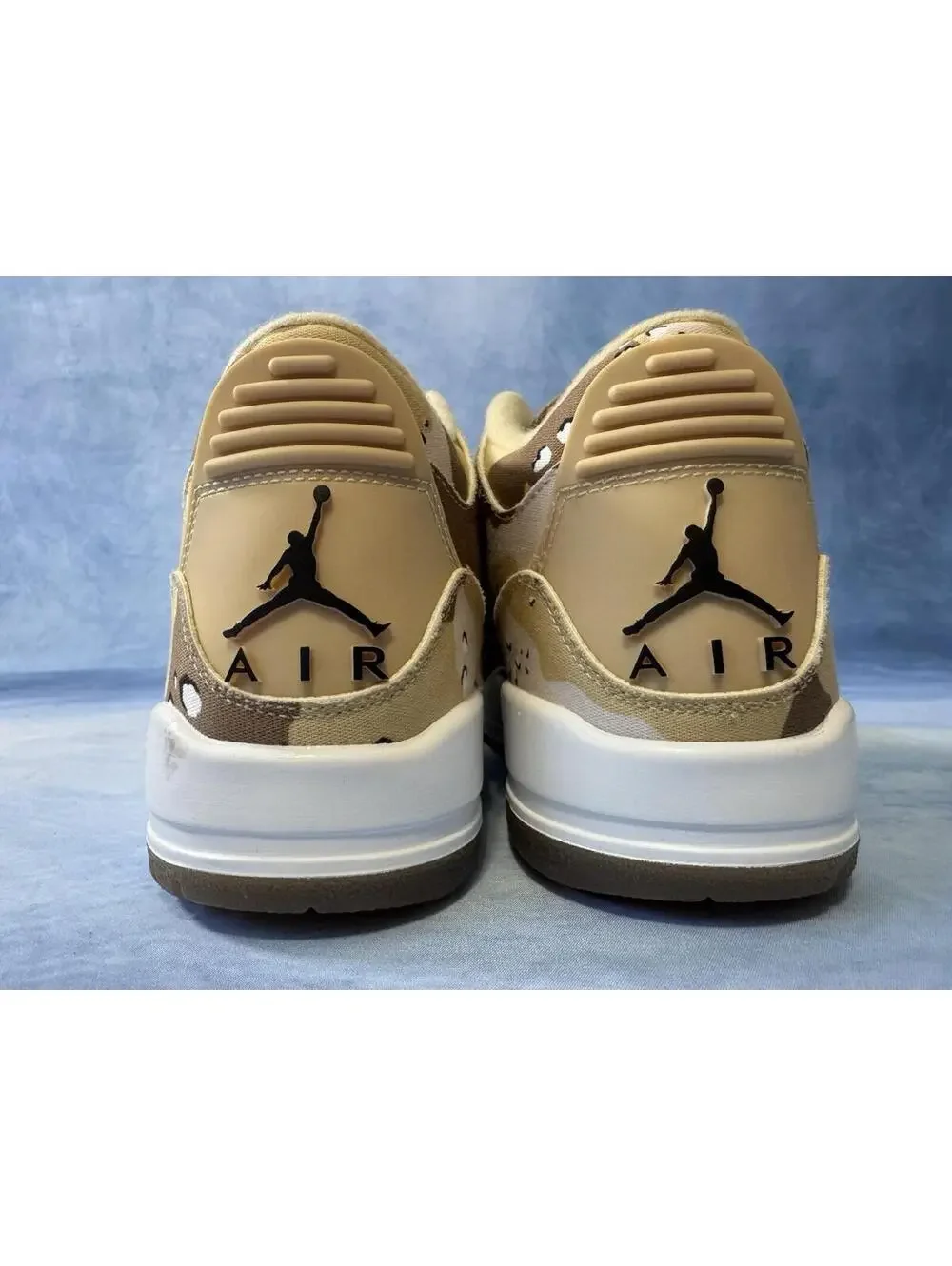 Nike Air Jordan 3 Retro Tex HM4301-200 Desert Camo Military Men’s 7.5 / 9 Women